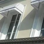 Le Daly's Hotel 2*