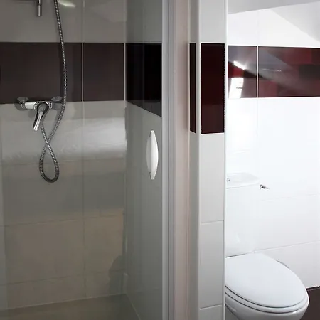 Le Daly's 2* Parigi
