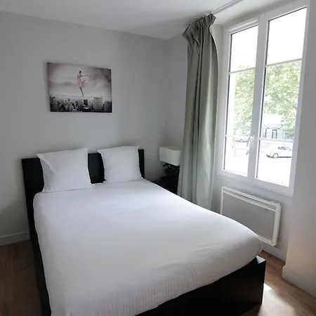 Le Daly's Hotell 2*